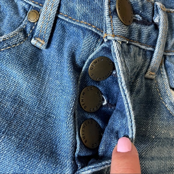 Bullhead Girlfriend Denim Shorts - Picture 7 of 8